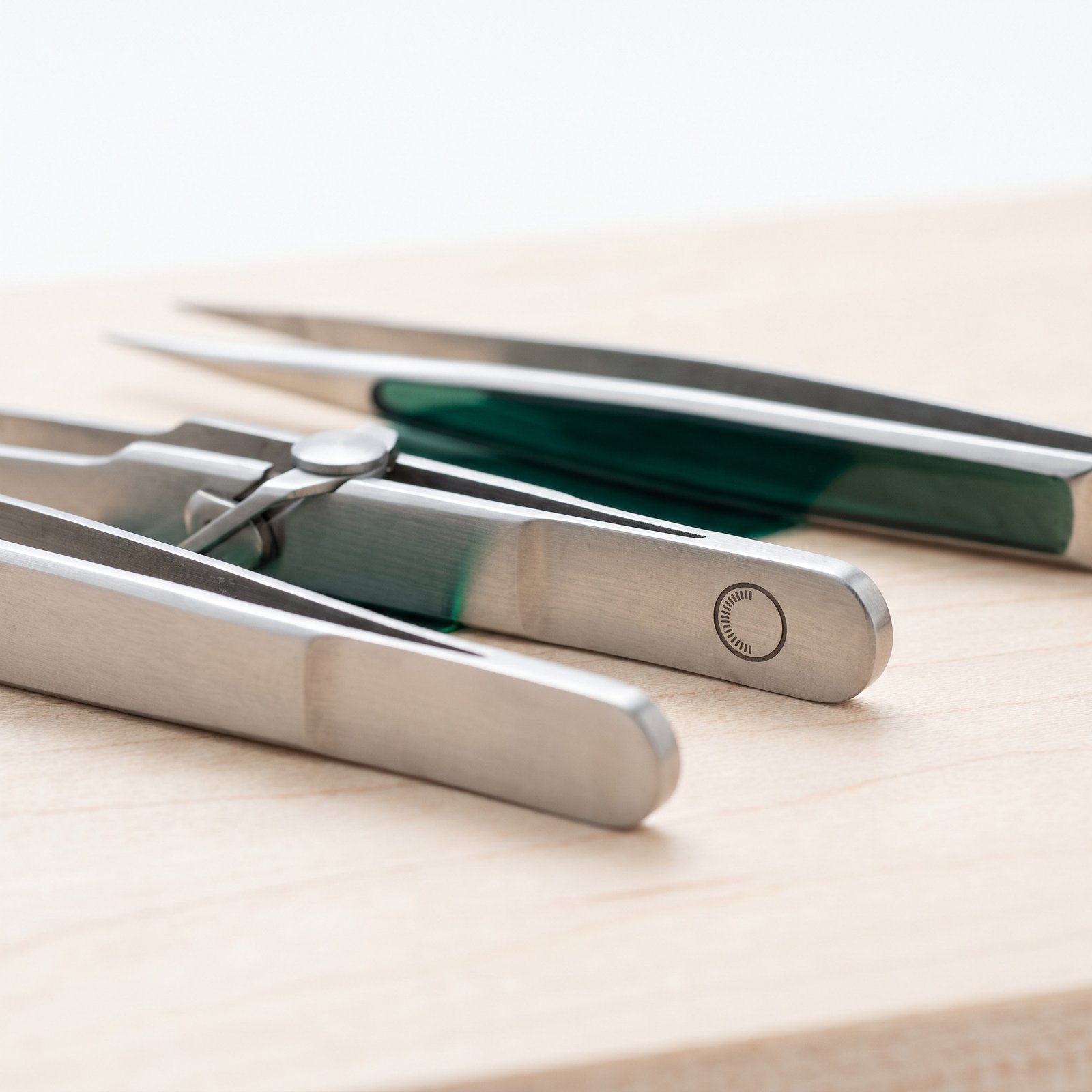 Cross-Lock Tweezers Set II
